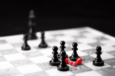 Šachy vs Člověče nezlob se | moje Tajemno