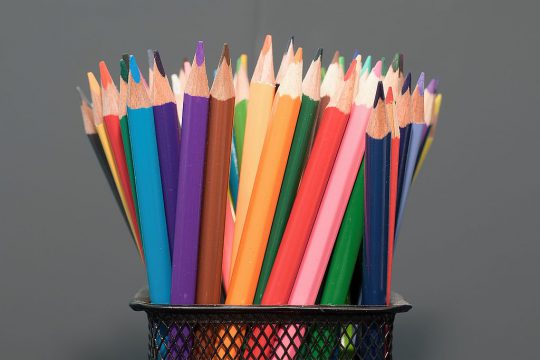 Focení za zhoršených světelných podmínek - tužky | moje Tajemno